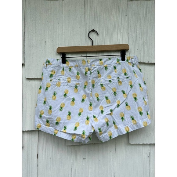 Old Navy Pineapple Print Shorts 14‎ - Picture 4 of 6